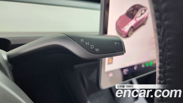 Tesla Model Y Standard Range RWD 2021 — фото 9