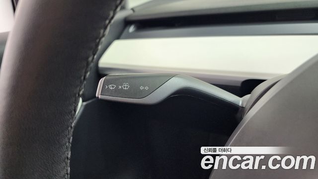 Tesla Model Y Standard Range RWD 2021 — фото 19