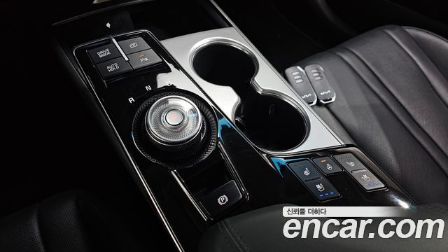 Kia K8 2.5 Gasoline 2WD Noblesse 2022 — фото 9