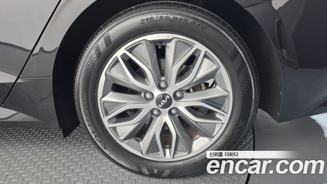 Kia K5 Hybrid (III) Prestige 2022 — фото 21