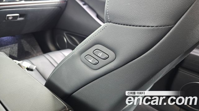 Genesis G80 (RG3) Gasoline 2.5 Turbo AWD 2023 — фото 36