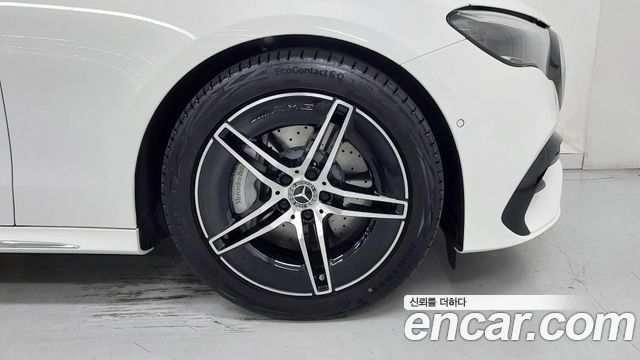 Mercedes-Benz E-Class (W214) E200 AMG Line 2026 — фото 5