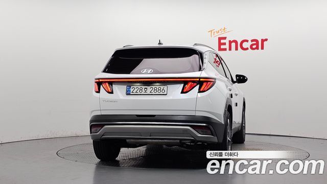 Hyundai Tucson Hybrid (NX4) HEV 1.6 2WD Inspiration 2024 — фото 4
