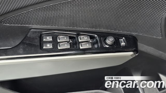 KG Mobility (SsangYong) Tivoli Air 1.5 A3 2WD 2021 — фото 17