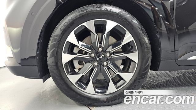Kia Carnival (IV) Gasoline 9-Seater Signature 2023 — фото 5