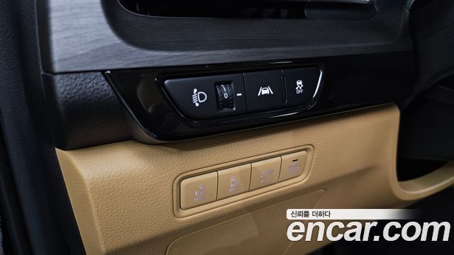 Kia Carnival (IV) Gasoline 9-Seater Signature 2023 — фото 16