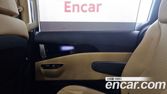 Kia Carnival (IV) Gasoline 9-Seater Signature 2023 — фото 25