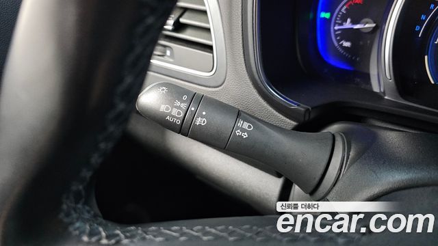 Renault Korea QM6 Gasoline 2WD RE Signature 2019 — фото 28