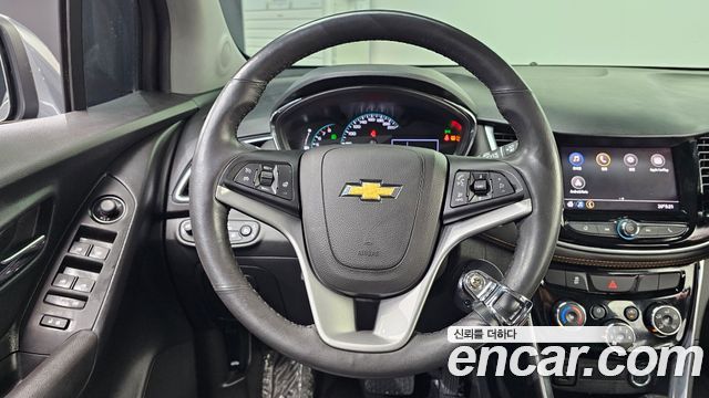 Chevrolet Trax 1.4 Premier 2020 — фото 13
