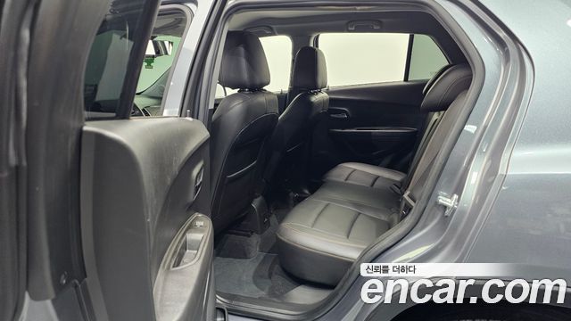 Chevrolet Trax 1.4 Premier 2020 — фото 26