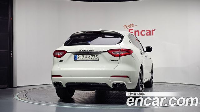 Maserati Levante 3.0 AWD GranSport 2018 — фото 4