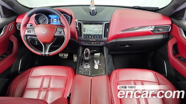 Maserati Levante 3.0 AWD GranSport 2018 — фото 7