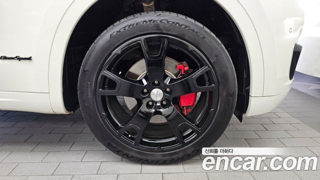 Maserati Levante 3.0 AWD GranSport 2018 — фото 21