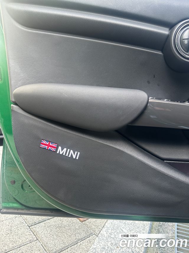 MINI Cooper HIGH Third Generation 2021 — фото 15