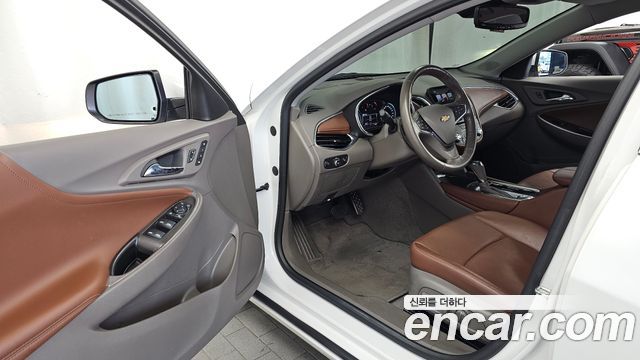 Chevrolet Malibu 2.0 Turbo LT Permium 2017 — фото 10