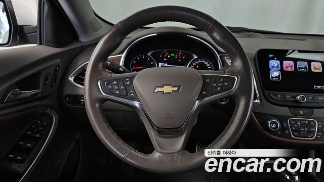 Chevrolet Malibu 2.0 Turbo LT Permium 2017 — фото 13