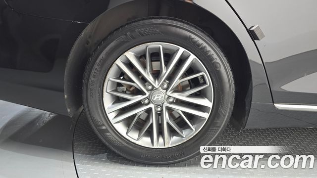 Hyundai Grandeur (IG) 2.4 Premium 2019 — фото 5