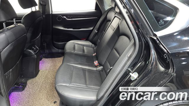 Hyundai Grandeur (IG) 2.4 Premium 2019 — фото 11