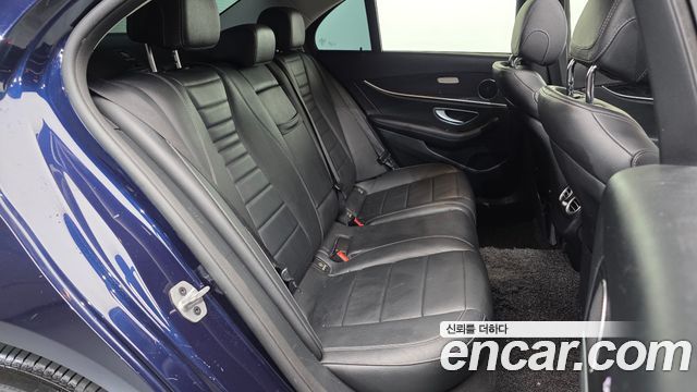 Mercedes-Benz E-Class (W213) E220d Avantgarde 2019 — фото 12