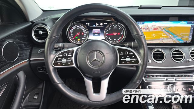 Mercedes-Benz E-Class (W213) E220d Avantgarde 2019 — фото 13