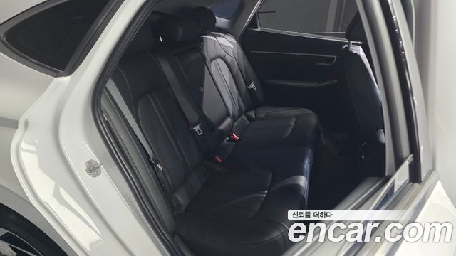 Hyundai Sonata The Edge (DN8) 1.6 Turbo Exclusive 2024 — фото 12