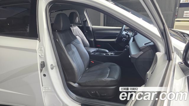 Hyundai Sonata The Edge (DN8) 1.6 Turbo Exclusive 2024 — фото 26