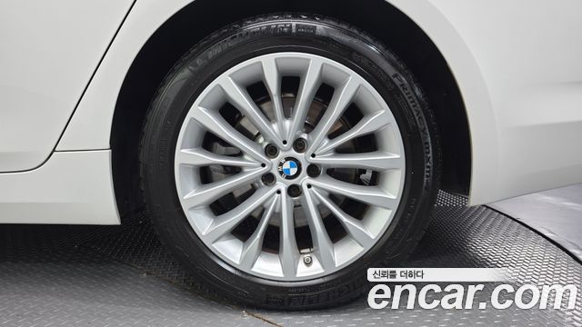 BMW 5 Series (G30) 520d Luxury Special Edition 2018 — фото 5