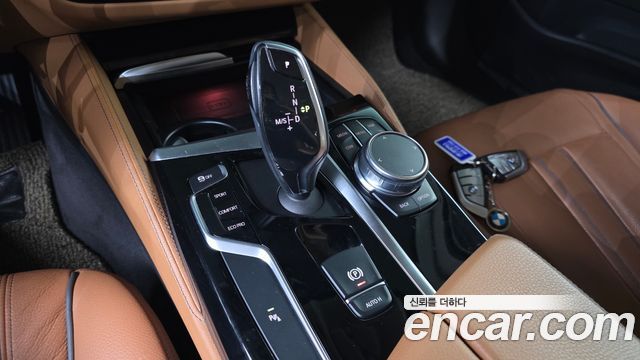 BMW 5 Series (G30) 520d Luxury Special Edition 2018 — фото 9