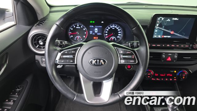 Kia K3 Prestige 2020 — фото 13