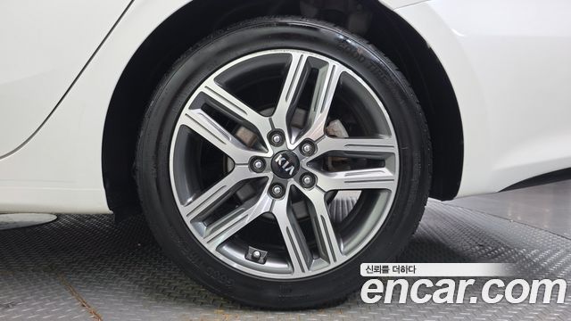 Kia K3 Prestige 2020 — фото 21