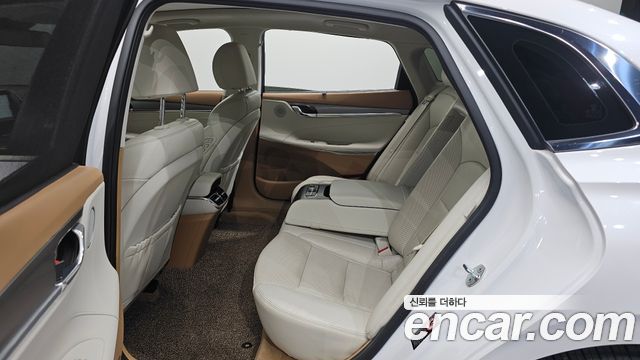 Hyundai Grandeur (IG) 3.0 LPi Exclusive 2022 — фото 11