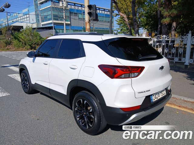 Chevrolet Trailblazer 1.3 Turbo 2WD Premier 2022 — фото 4