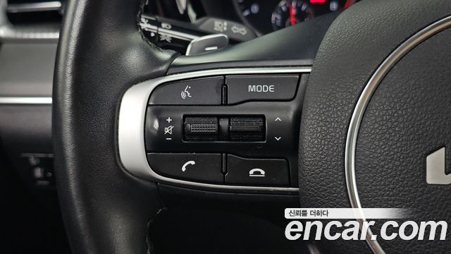 Kia K5 (III) 2.0 LPI(Renter car) Strandard 2023 — фото 20