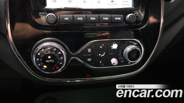 Renault Korea QM3 RE 2016 — фото 15