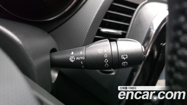 Renault Korea QM3 RE 2016 — фото 16