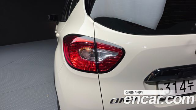 Renault Korea QM3 RE 2016 — фото 23