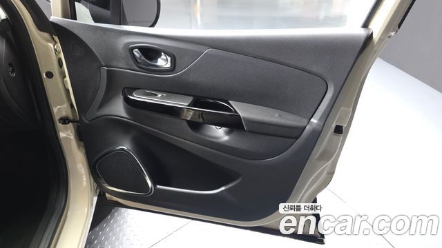 Renault Korea QM3 RE 2016 — фото 24