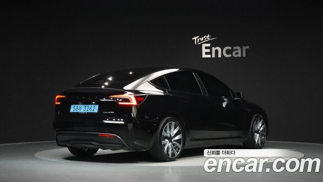 Tesla Model 3 Long Range AWD 2024 — фото 2