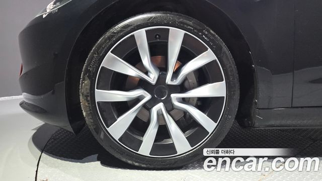 Tesla Model 3 Long Range AWD 2024 — фото 5