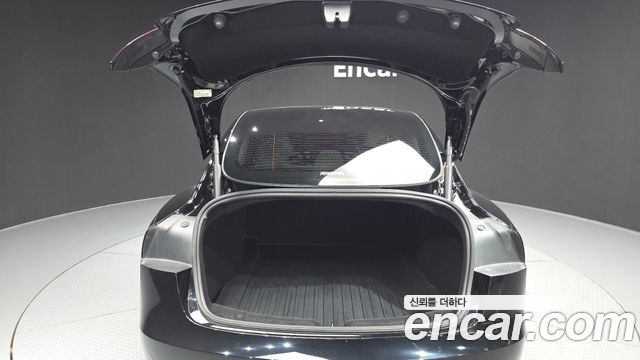 Tesla Model 3 Long Range AWD 2024 — фото 24