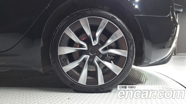 Tesla Model 3 Long Range AWD 2024 — фото 27