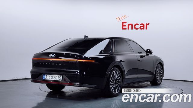 Hyundai Grandeur (GN7) 2,5 Gasoline 2WD Calligraphy 2024 — фото 2