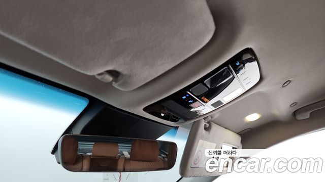 Hyundai Grandeur (GN7) 2,5 Gasoline 2WD Calligraphy 2024 — фото 34