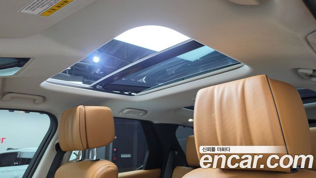 Land Rover Discovery 5 3.0 TD6 HSE Luxury 2018 — фото 19