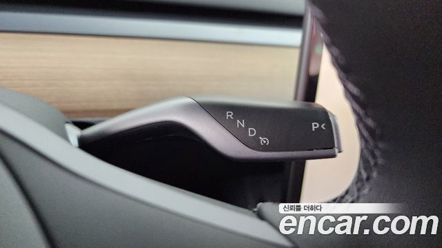 Tesla Model Y RWD 2023 — фото 9