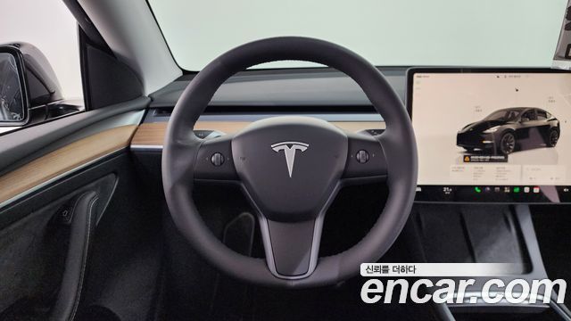 Tesla Model Y RWD 2023 — фото 12