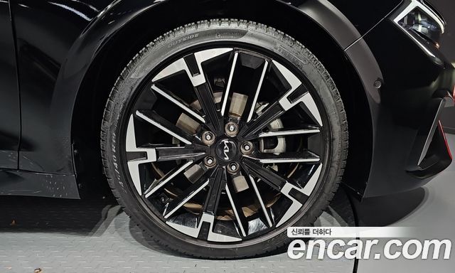 Kia K5 (III) 1.6 Turbo Noblesse 2025 — фото 5