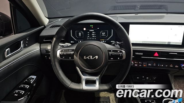 Kia K5 (III) 1.6 Turbo Noblesse 2025 — фото 16