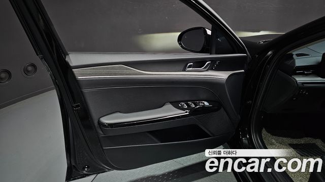 Kia K5 (III) 1.6 Turbo Noblesse 2025 — фото 30