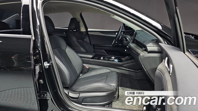 Kia K5 (III) 1.6 Turbo Noblesse 2025 — фото 32